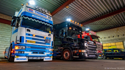 20251019-Tom-Holding-00428